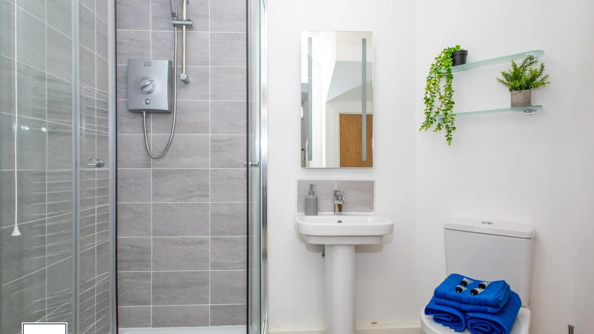 Appartement Alt-Stay Wakefield Westgate Station - Fully Serviced Workspace - Parking - Fast Fibre Wi-Fi - En-Suite'S - Long Stays Welcome